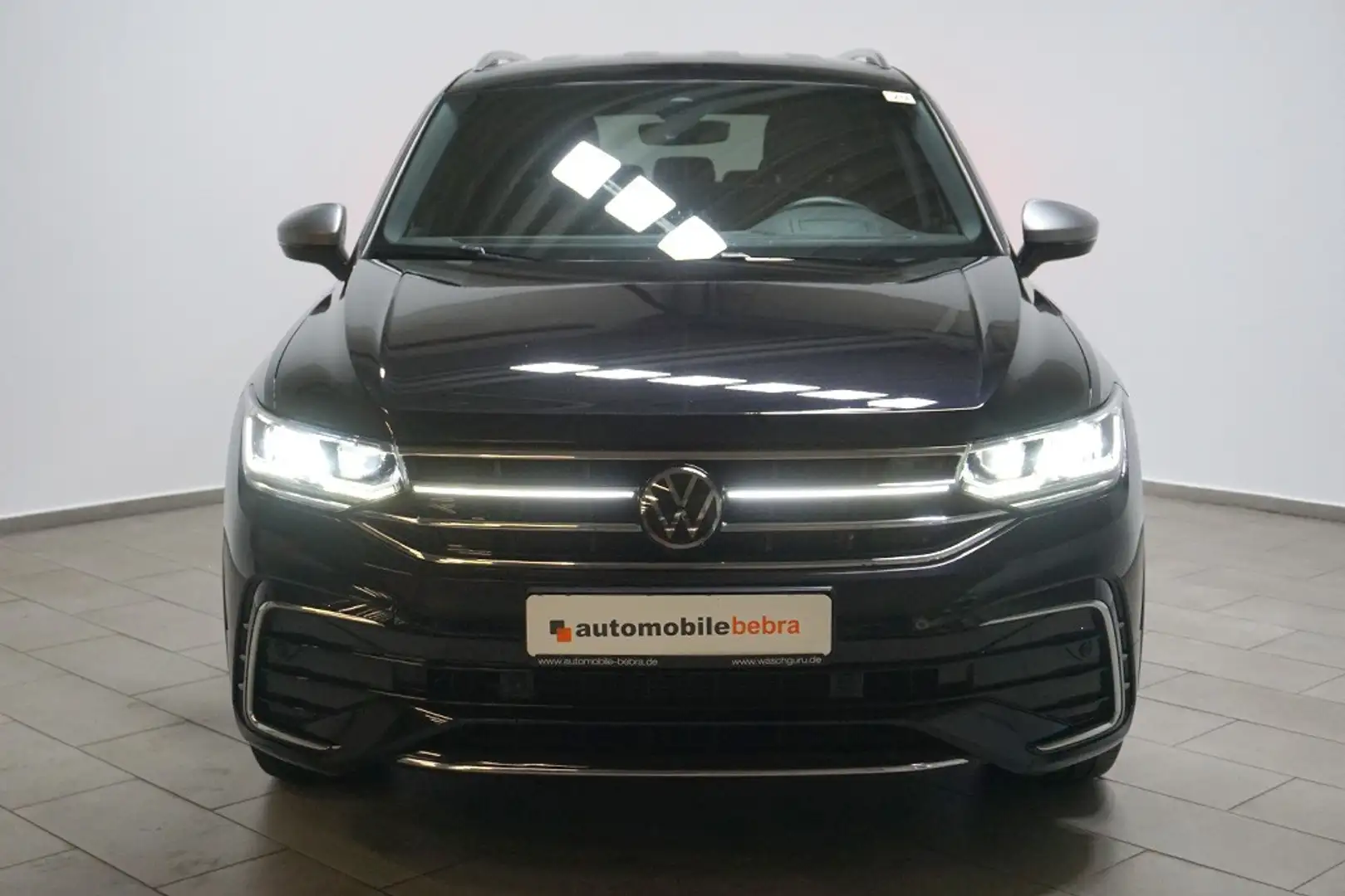 Volkswagen Tiguan Allspace 2.0TDI DSG 2xR-Line 4M 7-Sitzer Noir - 2