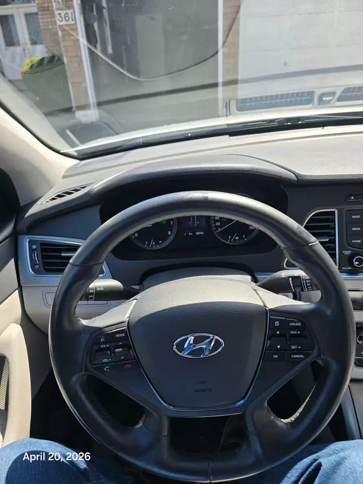 Hyundai SONATA снимка Hyundai SONATA