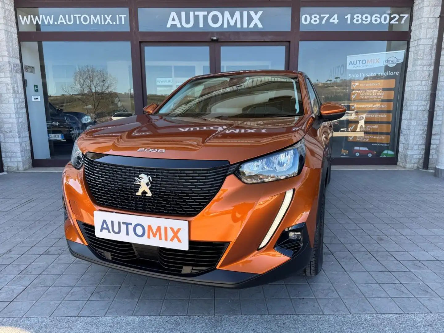 Peugeot 2008 1.2 Benzina 100cv Active Business 100cv Orange - 2