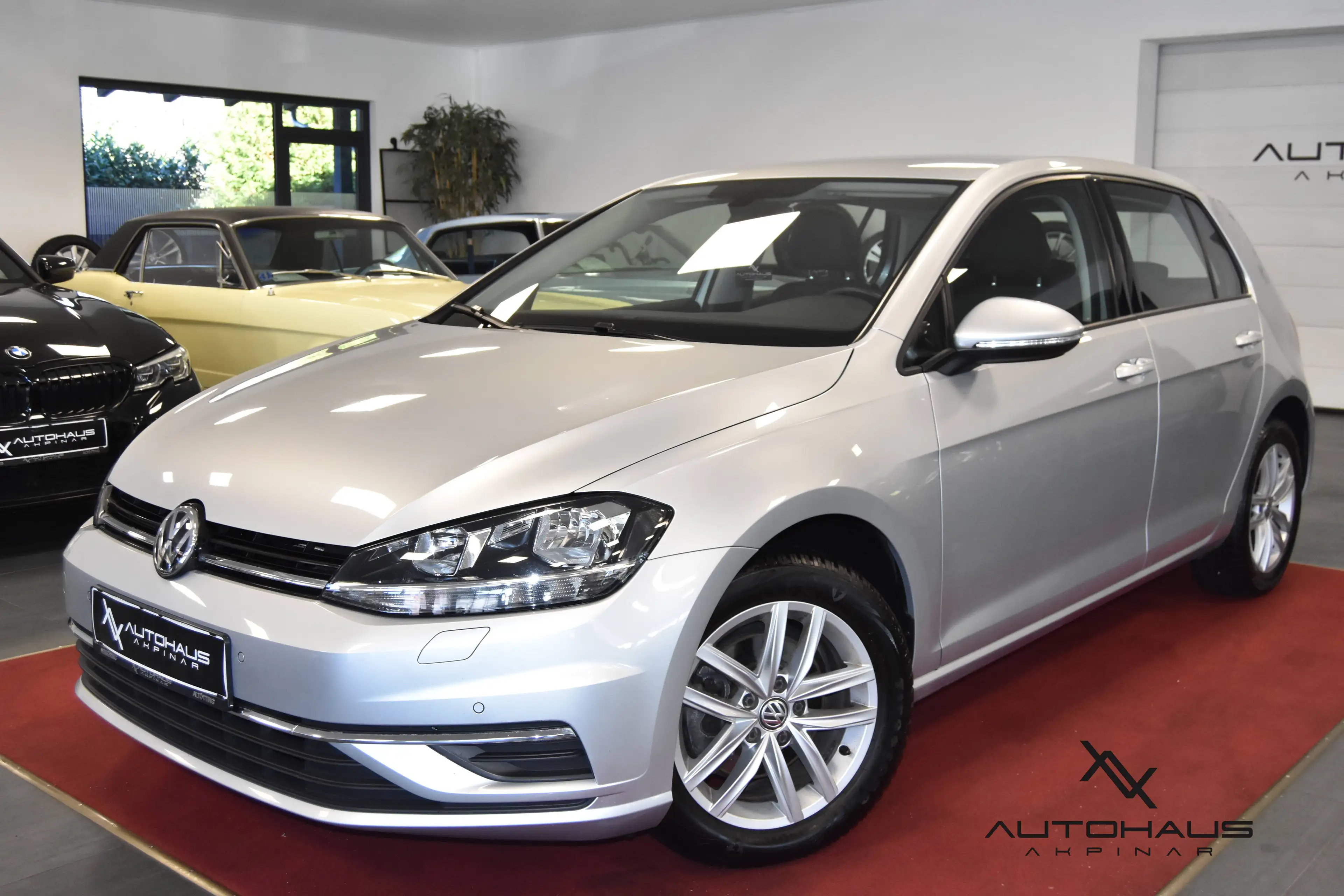 Volkswagen Golf 7 Comfortline BMT.~SHZ.~KLIMA.~PDC.~AHK.~TÜV.~SERVICE.