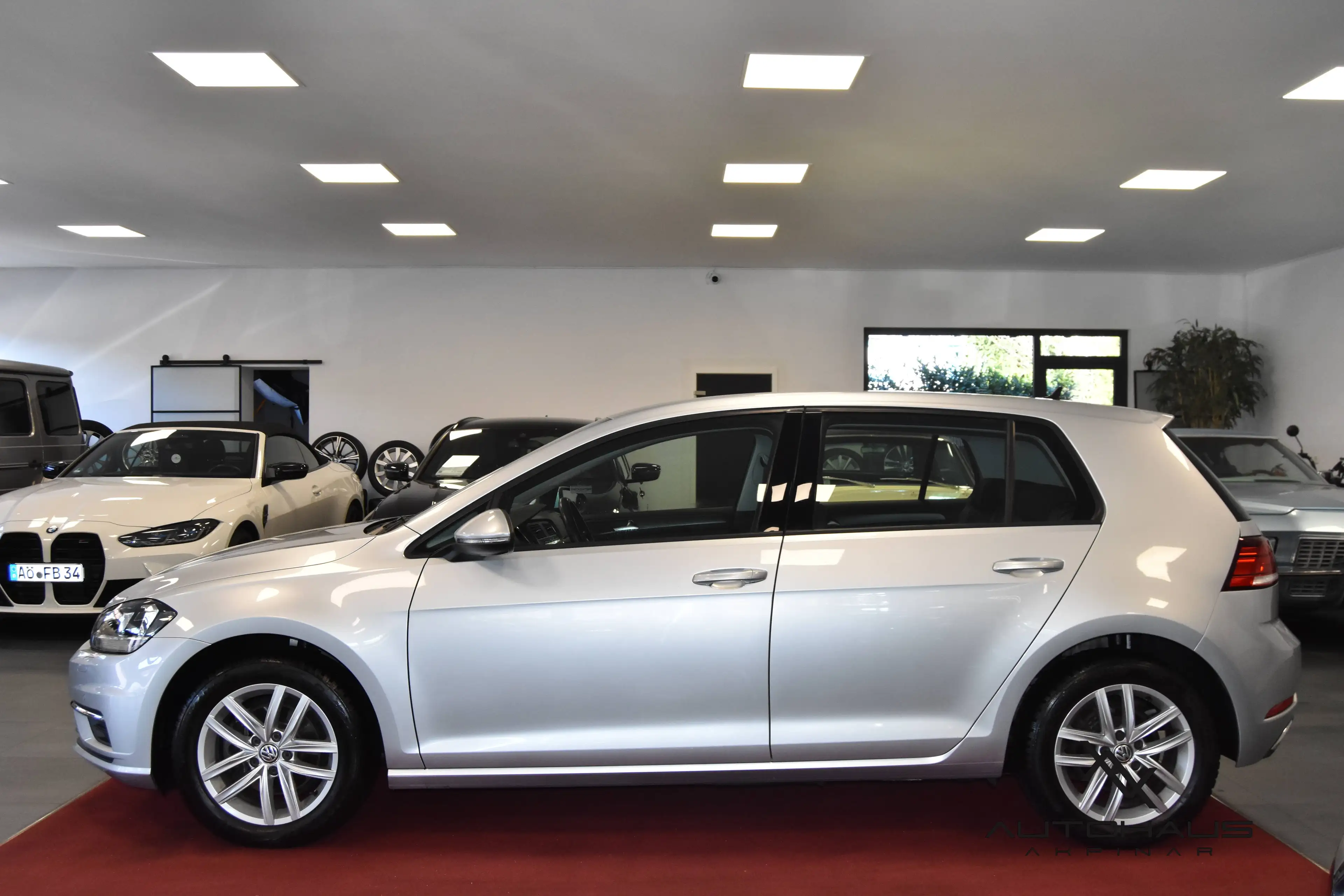 Volkswagen Golf 7 Comfortline BMT.~SHZ.~KLIMA.~PDC.~AHK.~TÜV.~SERVICE. — photo 4