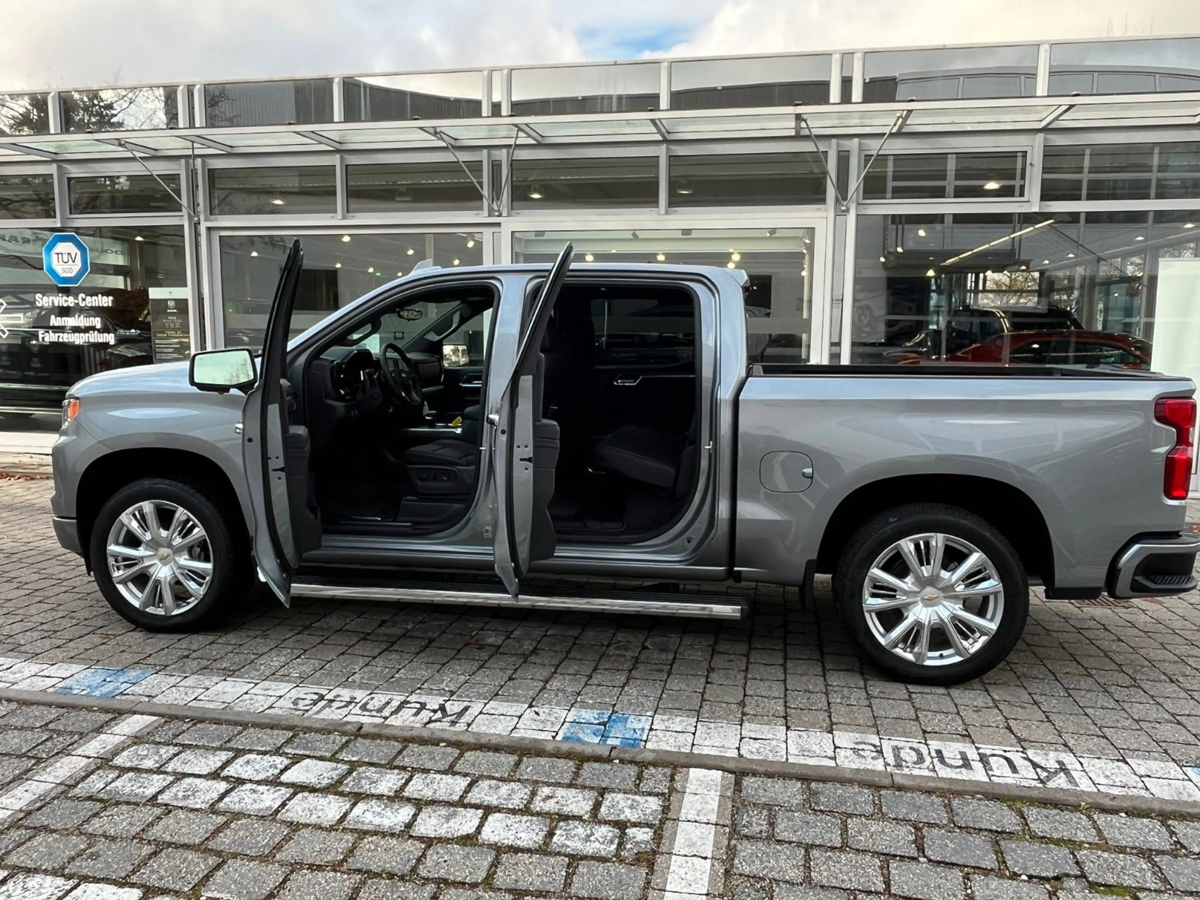 Chevrolet Silverado 6.2 V8 High Country MY2025 — photo 11