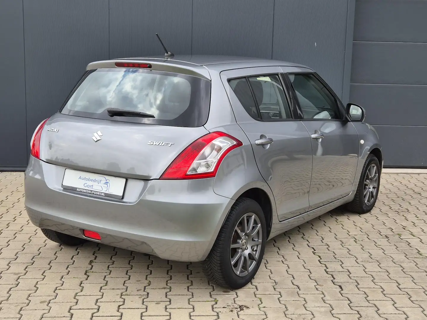 Suzuki Swift 1.2 Dynamic met airco -  AUTOMAAT - Grijs - 2