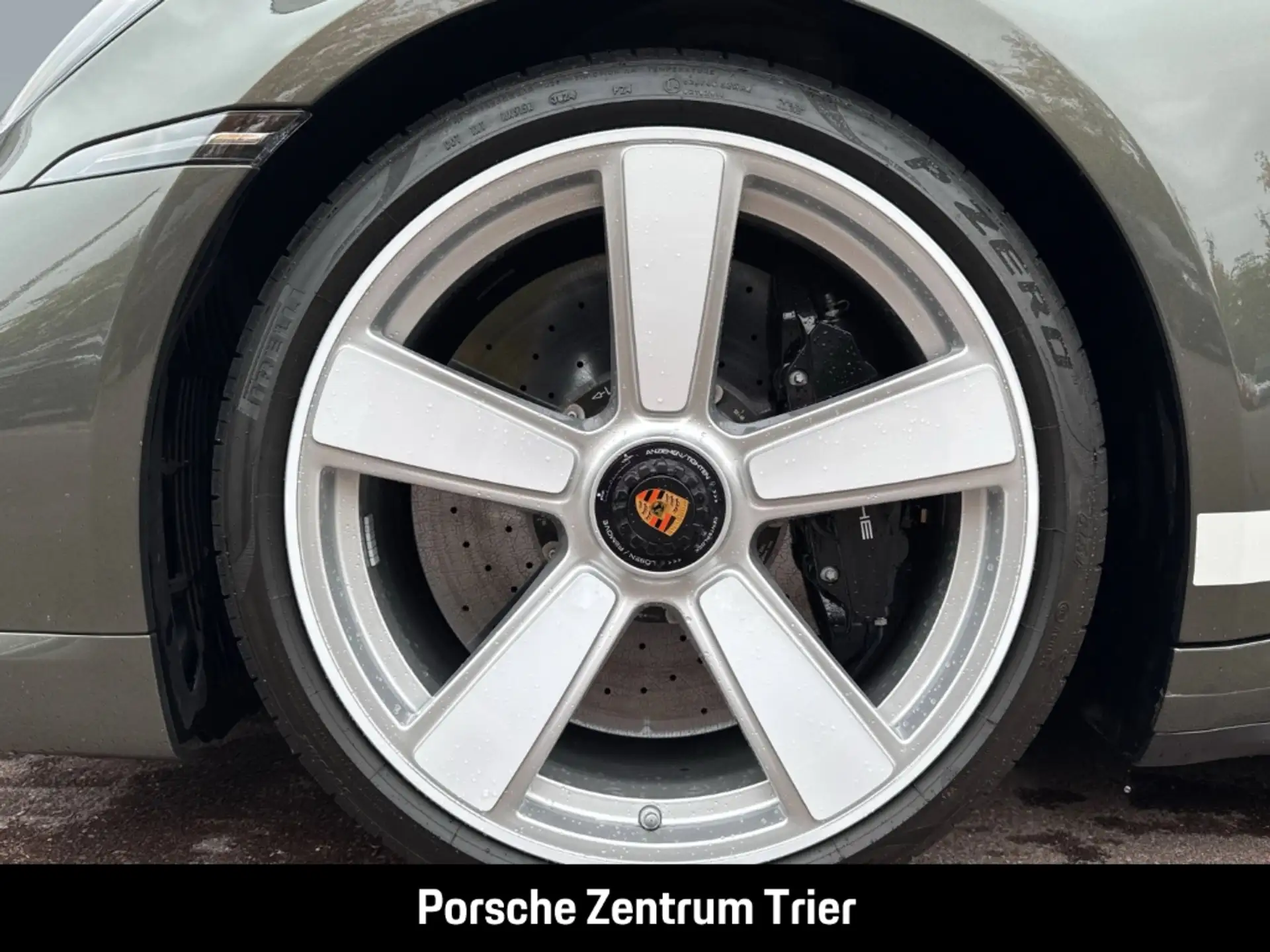 Porsche 911 911 Turbo Coupe 2025 건메탈 사진 6