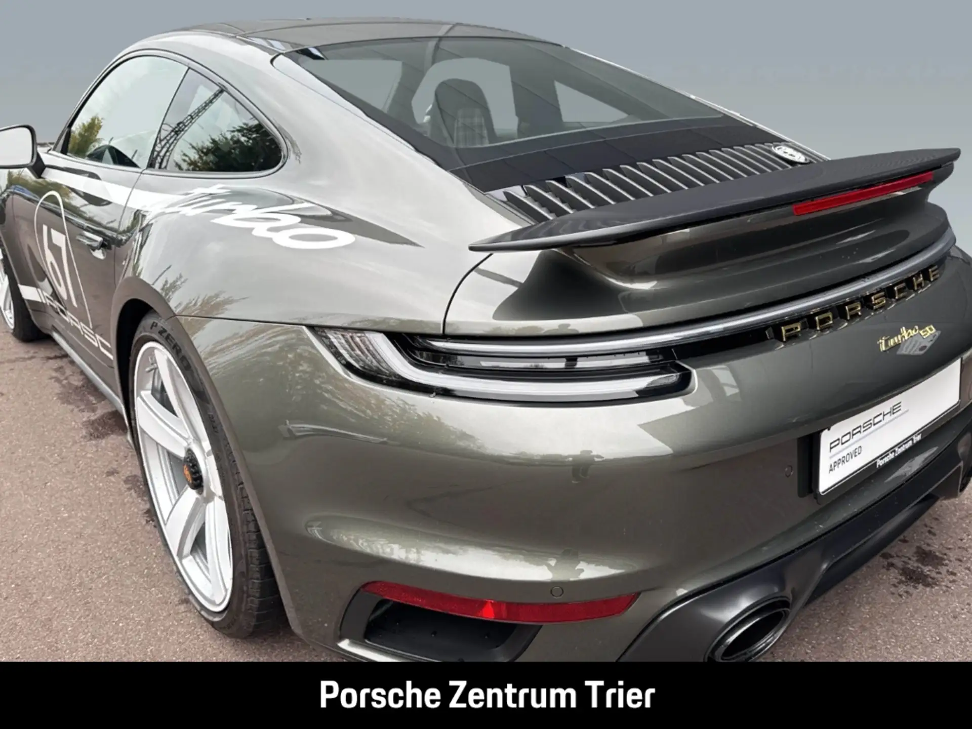 Porsche 911 911 Turbo Coupe 2025 건메탈 사진 8