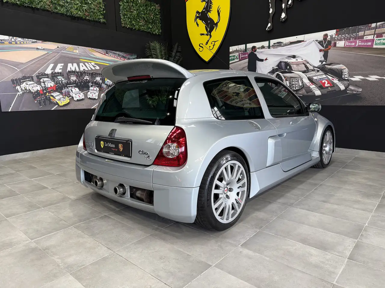 Renault Clio 3.0 V6 Cup Edition *Elia Motorsport n.0377 of 500*, foto 5