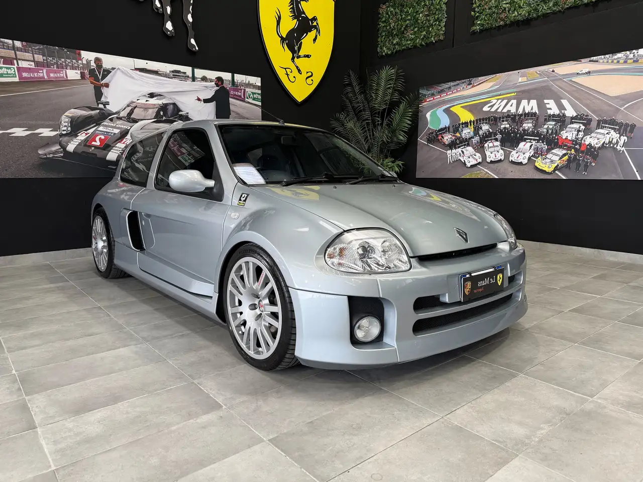 Renault Clio 3.0 V6 Cup Edition *Elia Motorsport n.0377 of 500*, foto 3