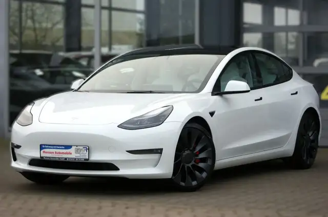 Tesla Model 3 Performance Langstreckenbatt. Allradantrieb Dual M