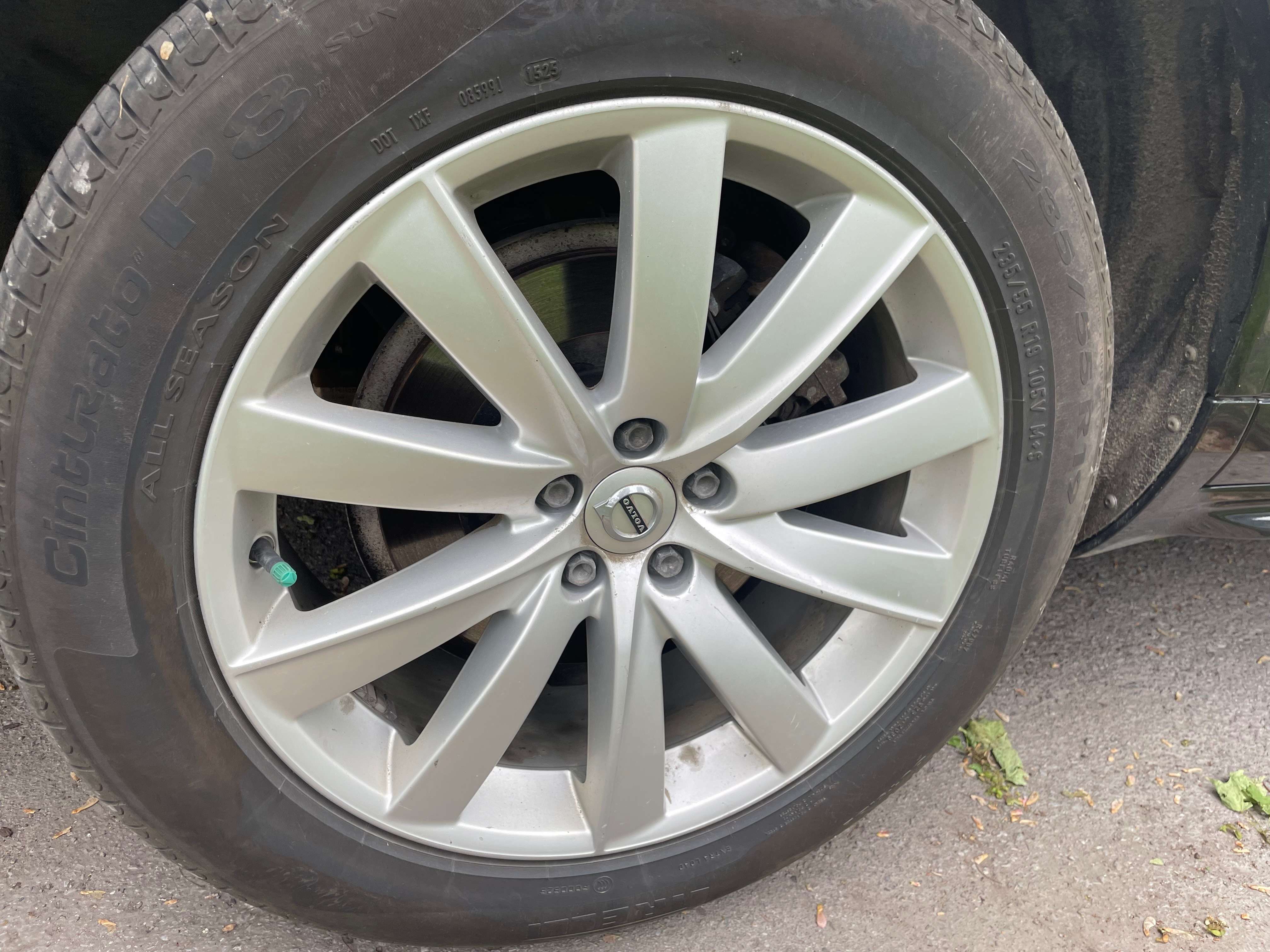 2016 Volvo XC90 T6 Momentum thumb 8