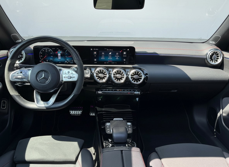 Mercedes-Benz CLA 250 Premium Plus|Pano|HUD|Burmester|Sfeerverlichting|C — photo 3