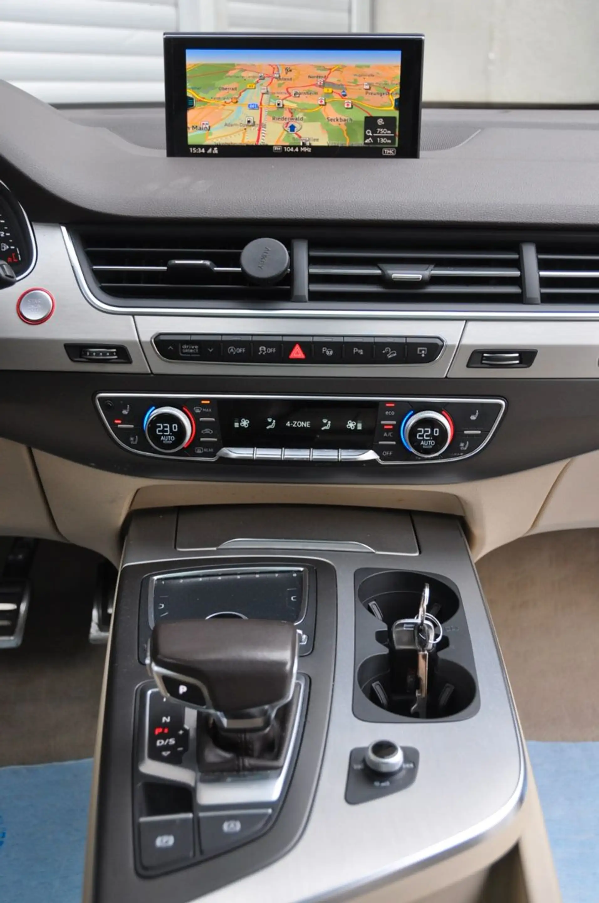Audi SQ7 4.0 TDI quattro VOLL — photo 14