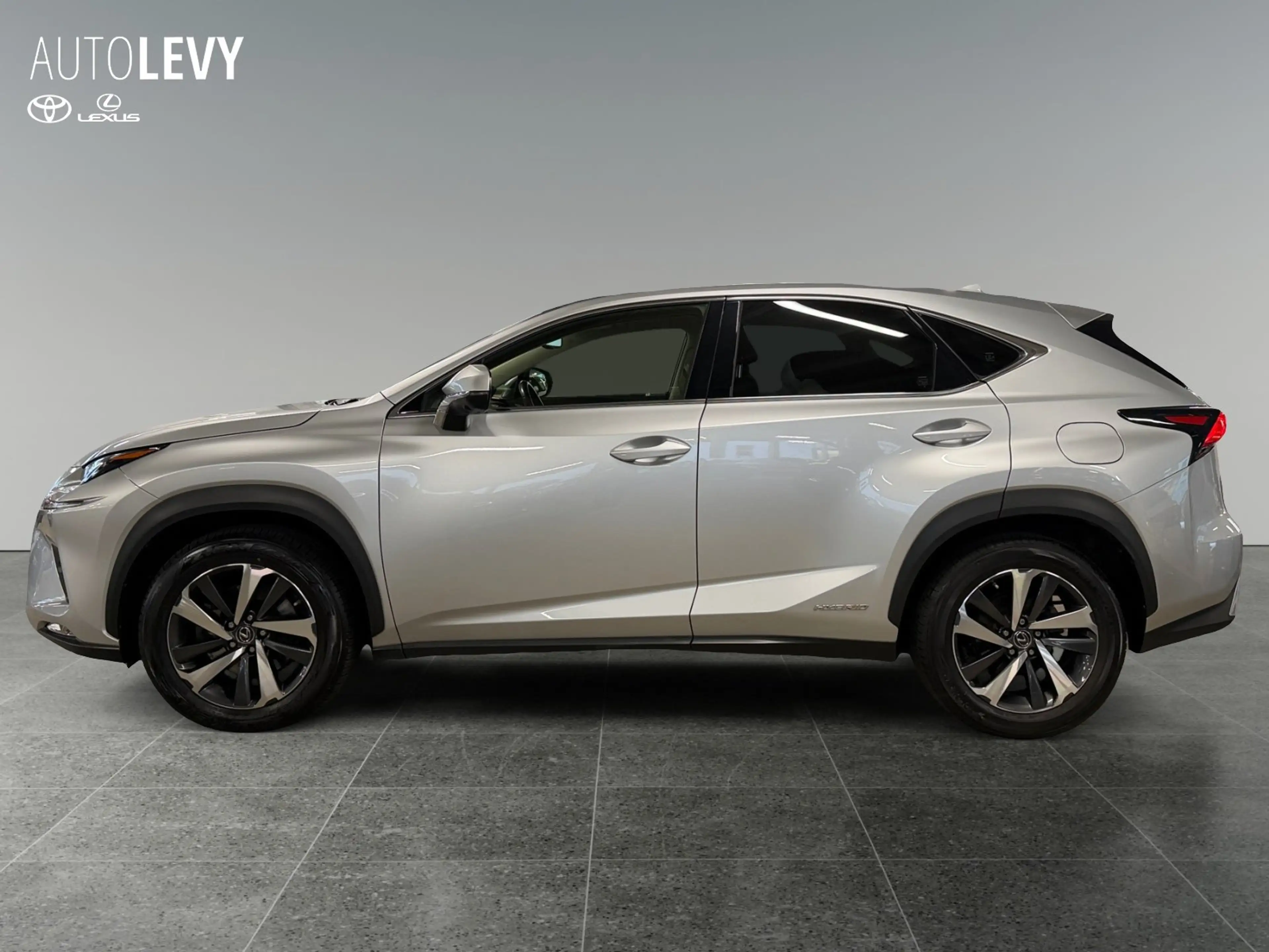 Lexus NX 300h NX 300 h Luxury Line +Kamera+AHK+Pano+ — photo 3