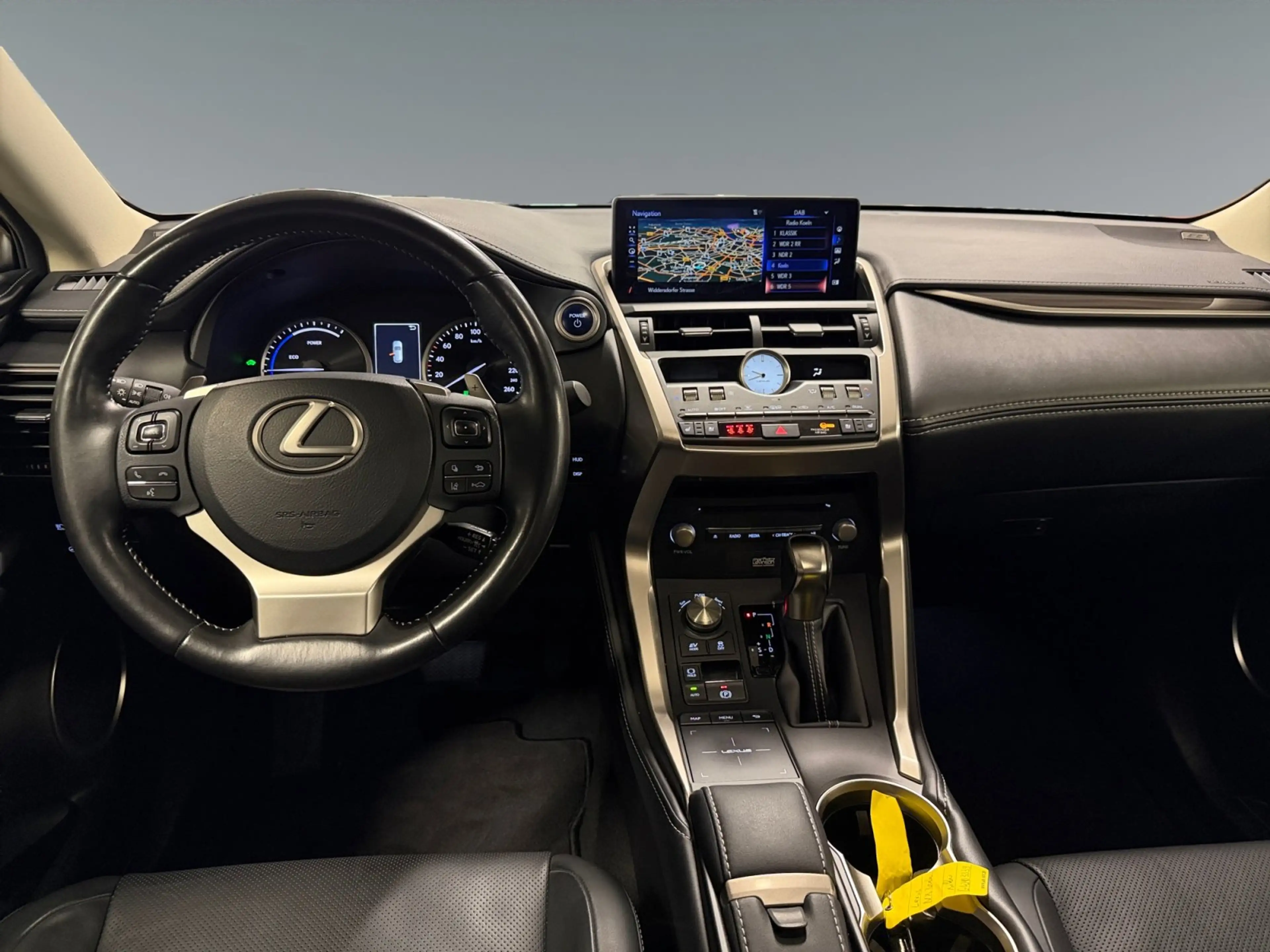 Lexus NX 300h NX 300 h Luxury Line +Kamera+AHK+Pano+ — photo 11