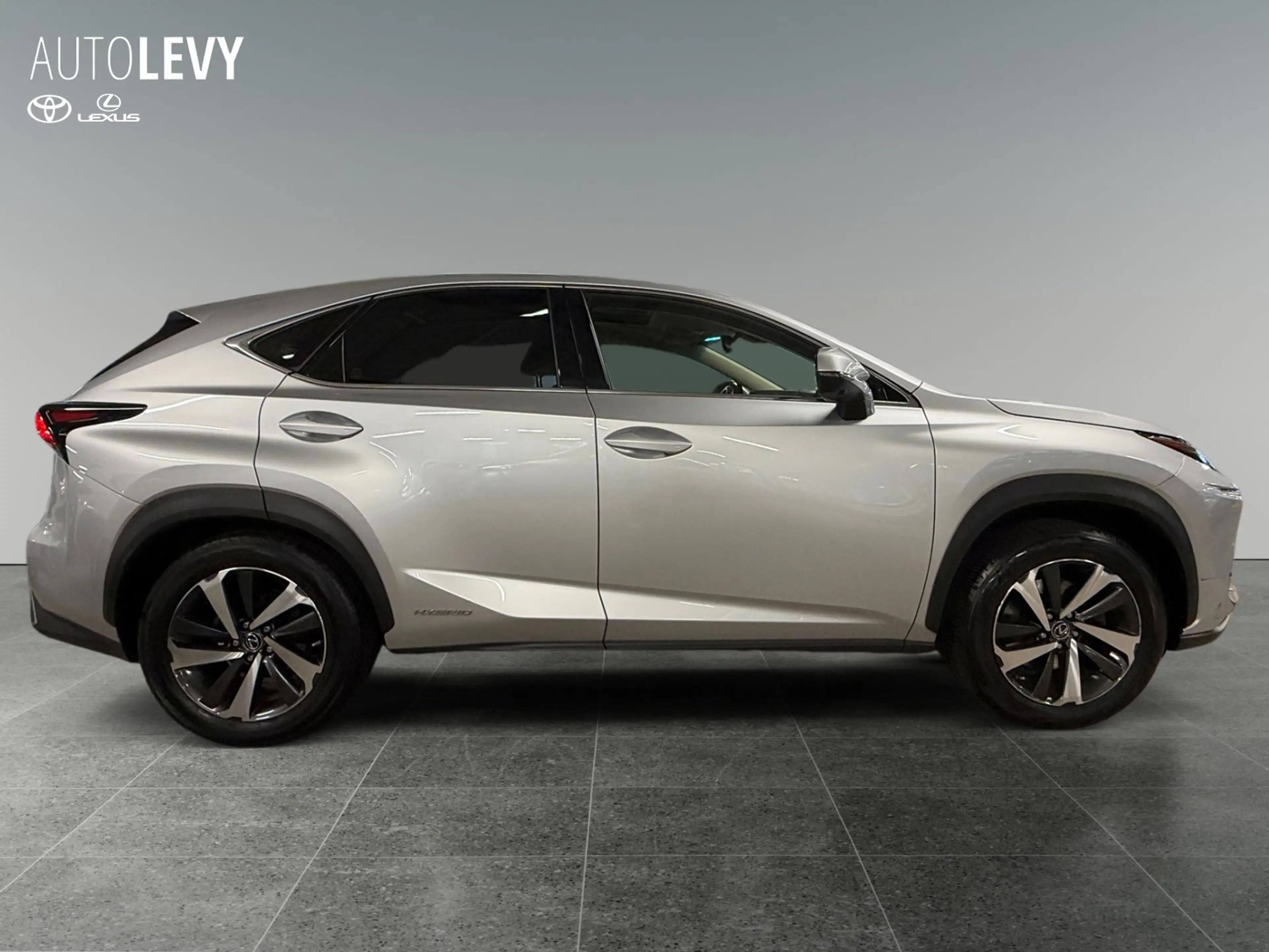 Lexus NX 300h NX 300 h Luxury Line +Kamera+AHK+Pano+ — photo 7