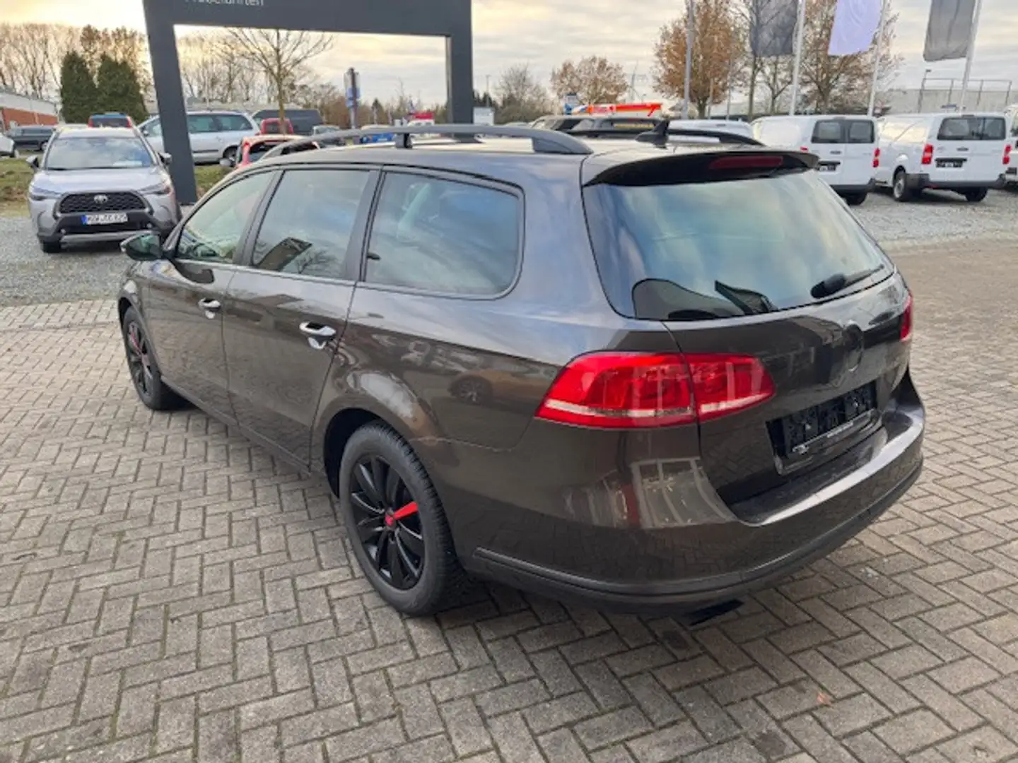 Volkswagen Passat Variant Comfortline Kundenauftrag Bruin - 2