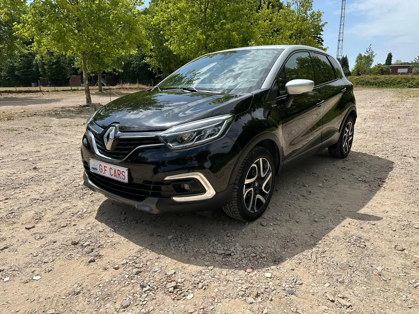 Renault Captur 0.9 TCe Energy Bose Edition Zwart - 2