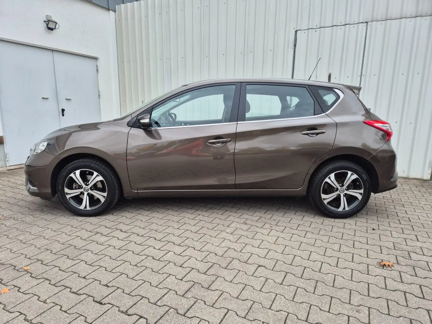 Nissan Pulsar Acenta, NAVI, SITZHEIZUNG, RÜCKFAHRKAMERA Brązowy - 2