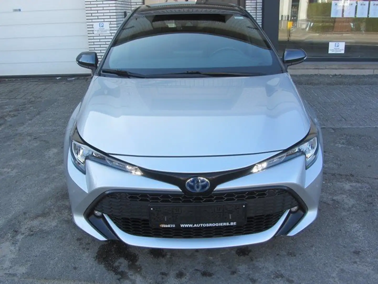 Toyota Corolla 1.8 Hybrid **Automatic** 59.000Km 1Eig Garantie Zilver - 2