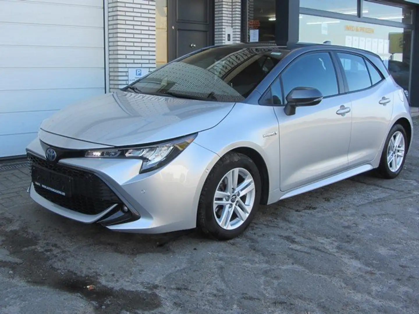 Toyota Corolla 1.8 Hybrid **Automatic** 59.000Km 1Eig Garantie Zilver - 1