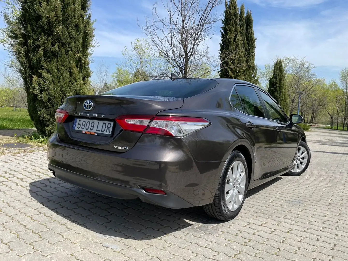 Toyota Camry Business 220H 2.5 218cv. *IVA deducible* *Revision - 2