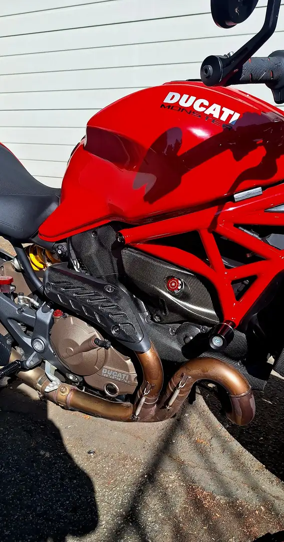 Ducati Monster 821 Red - 2