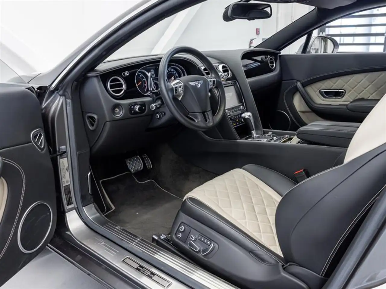 Bentley Continental GT fotografie Bentley Continental GT