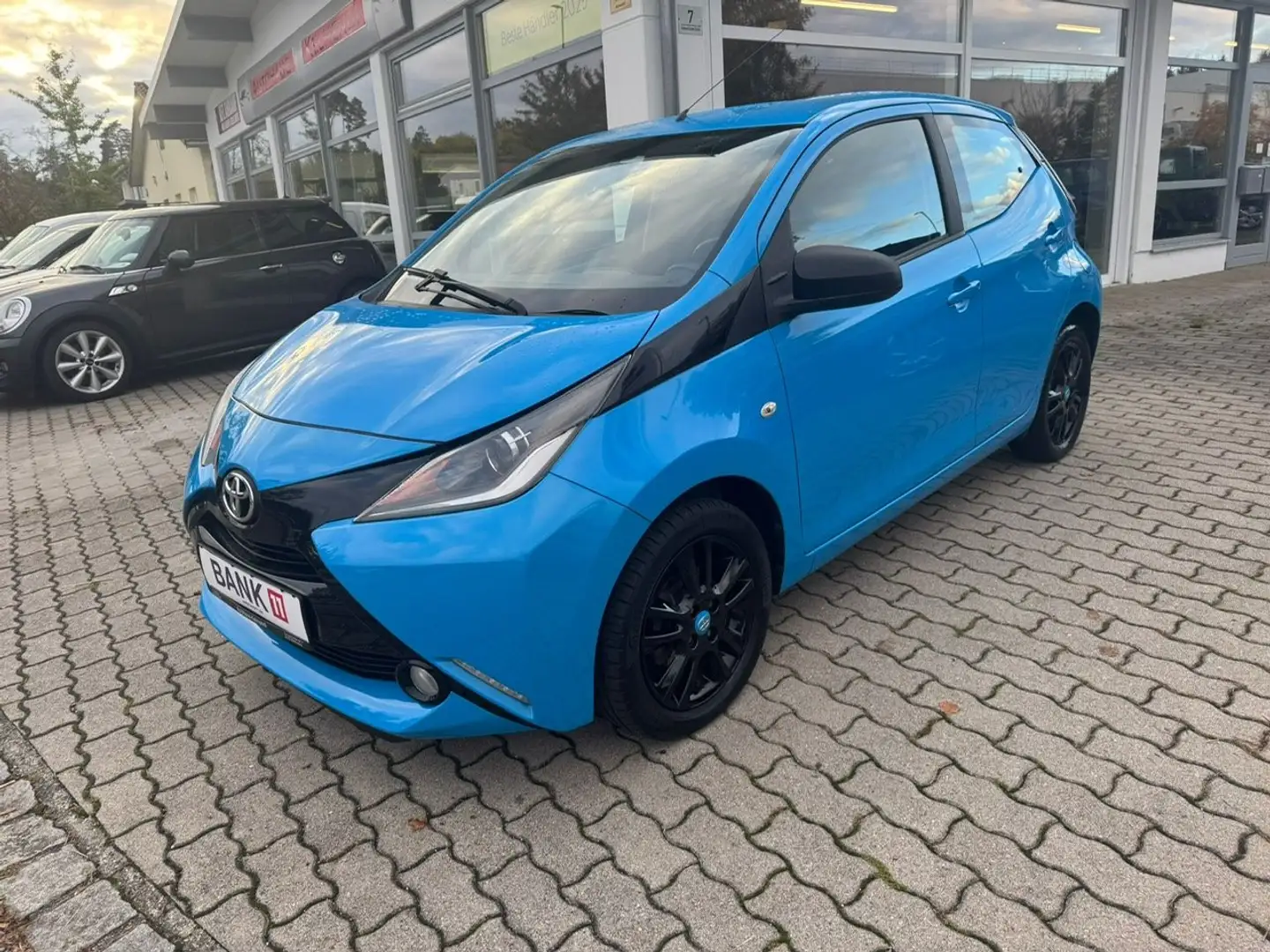 Toyota Aygo x-cite -1. Hand-Garantie-Kamera-8 fach bereift Bleu - 2