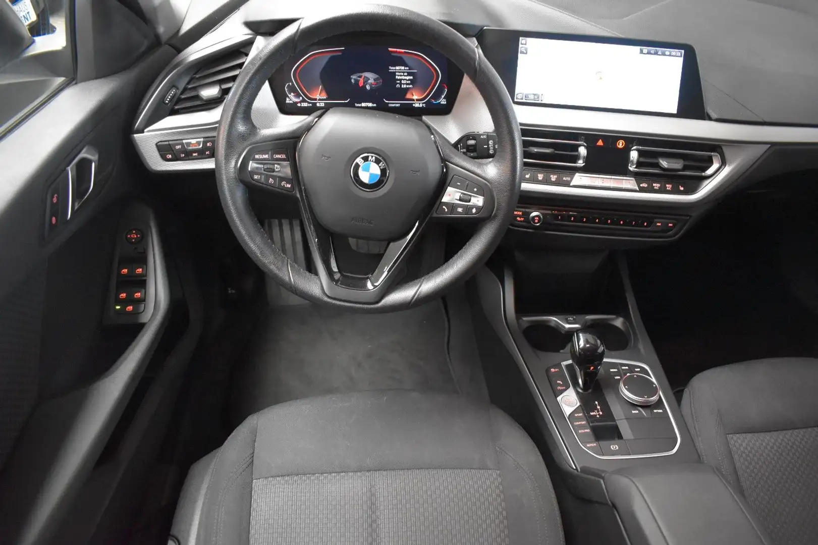BMW 116 d Advantage*LLED*NAVI*TEMPOMAT*SHZ*PDC* Weiß - 2