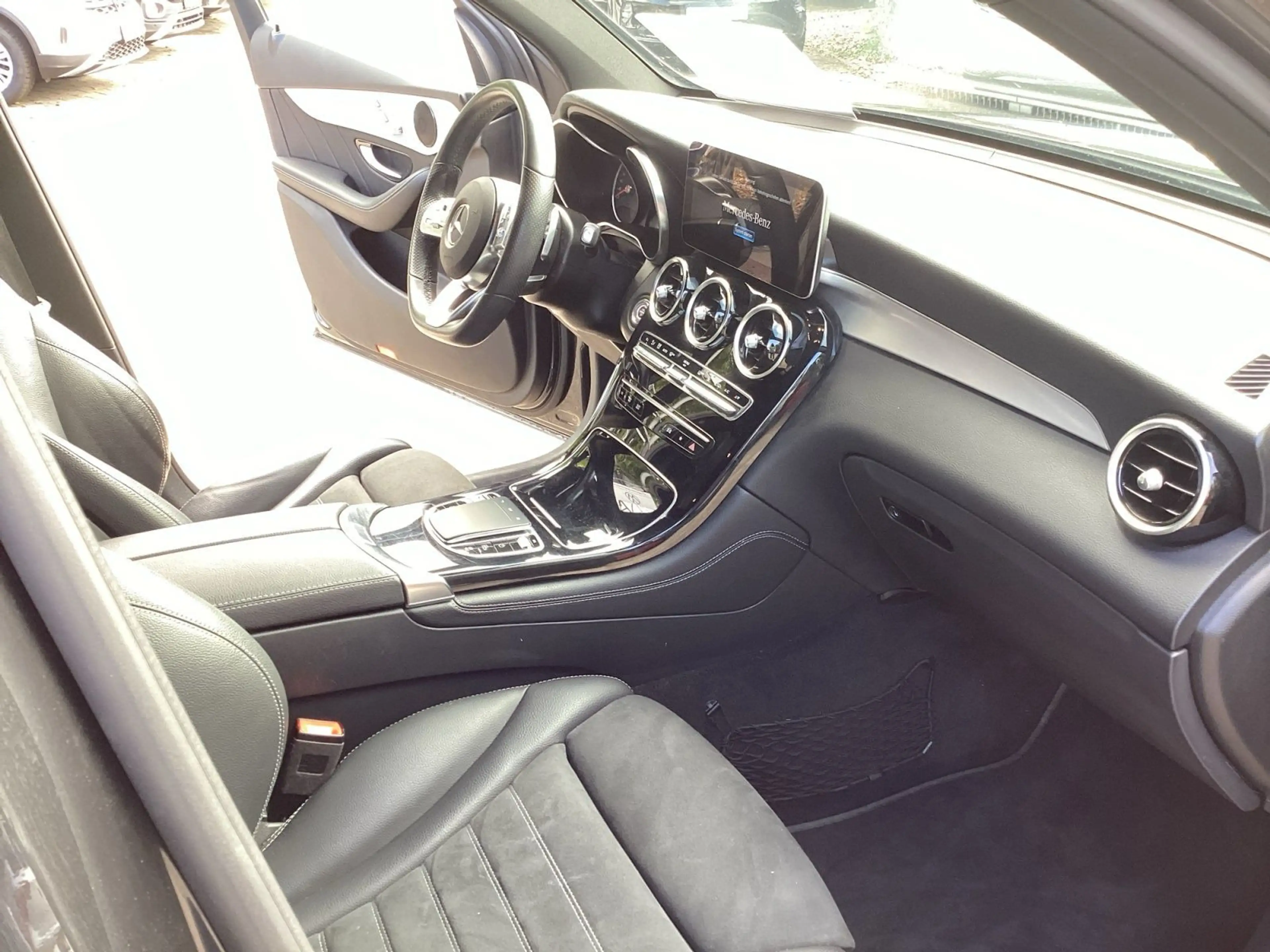 Mercedes-Benz GLC 400 d 4M. AMG Pano Standh.AHK Navi Kamera 360 — photo 13