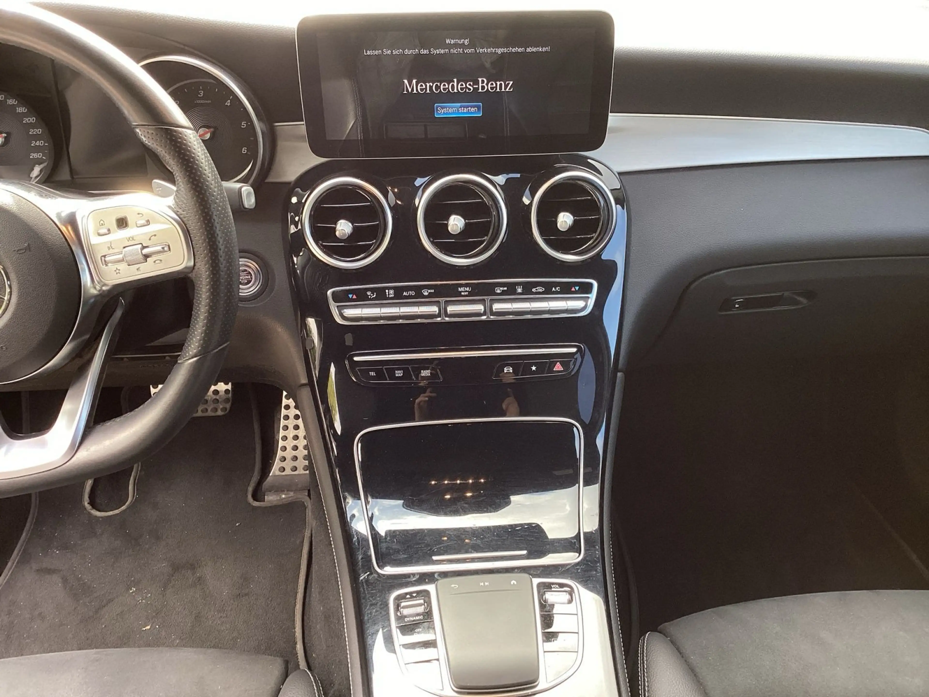 Mercedes-Benz GLC 400 d 4M. AMG Pano Standh.AHK Navi Kamera 360 — photo 9