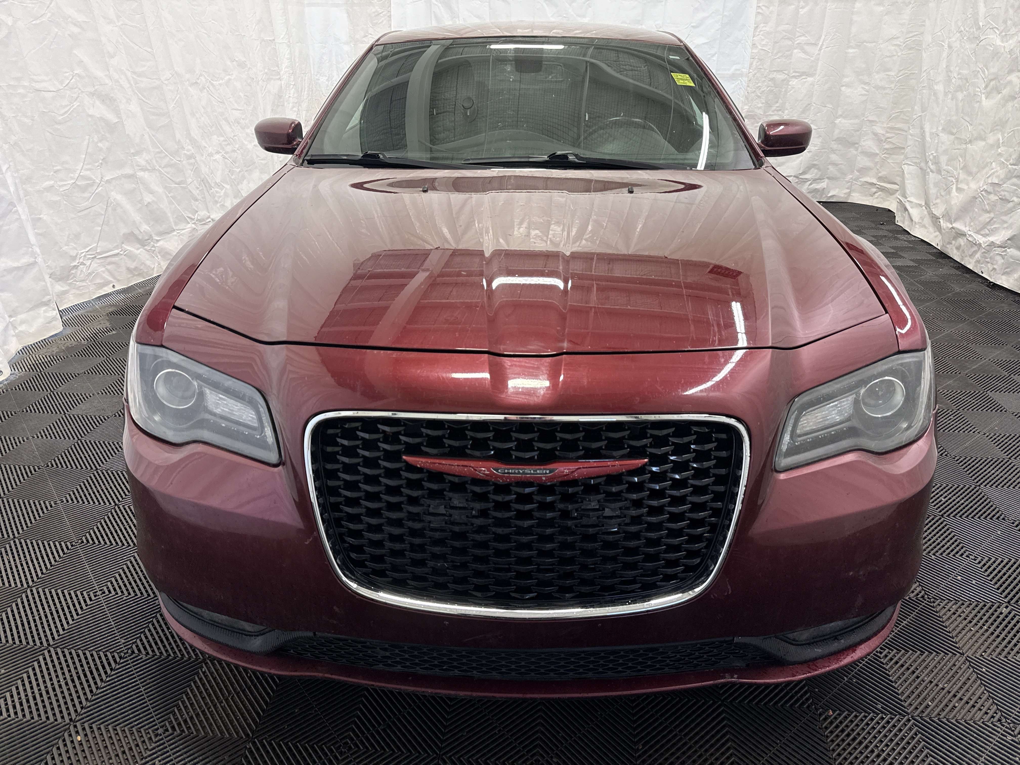 2018 Chrysler 300