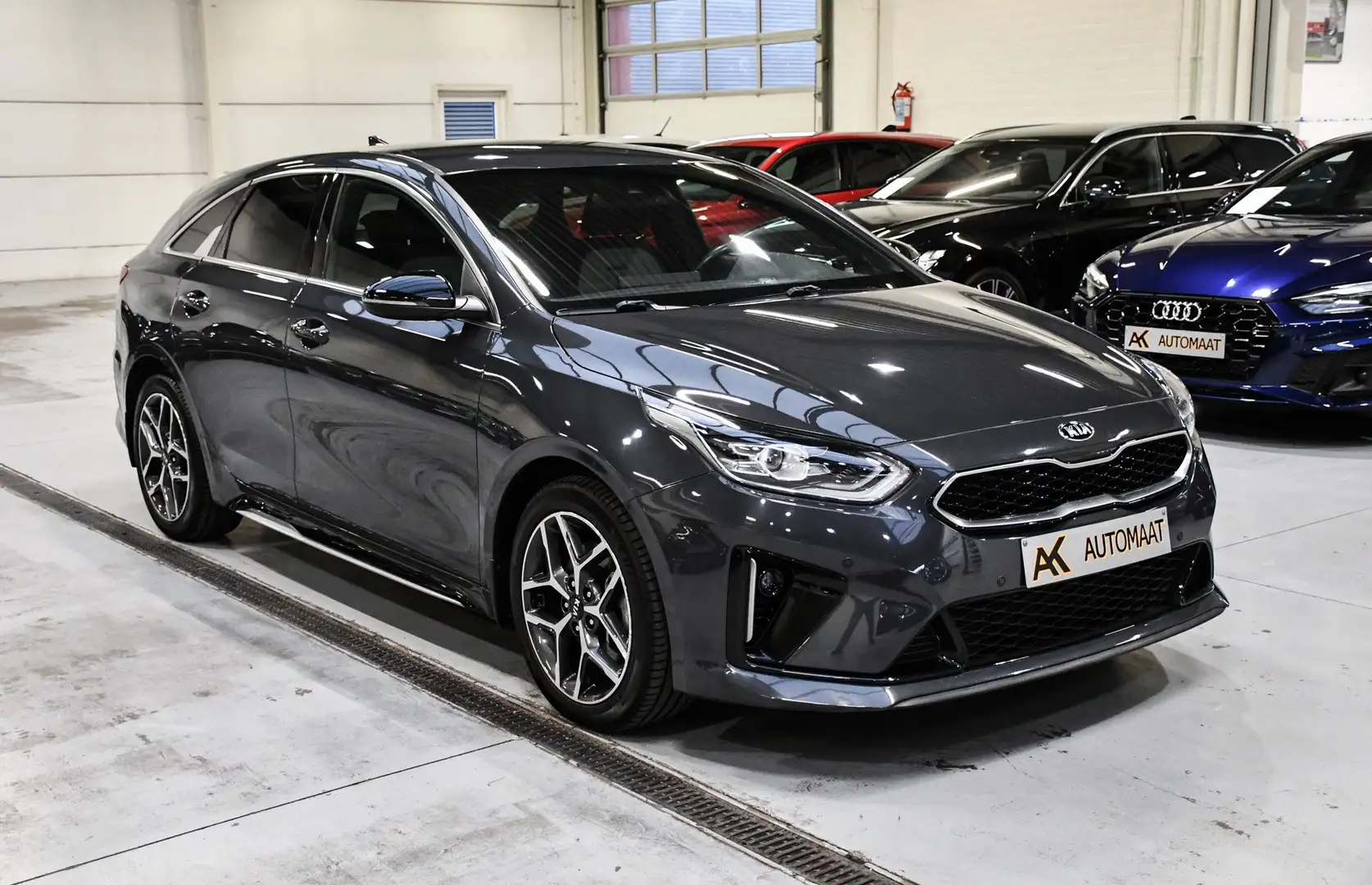 Kia ProCeed / pro_cee'd SW 1.4 T-GDI DCT GT-Line - NAVI - TREKHAAK /CAMERA Gris - 2