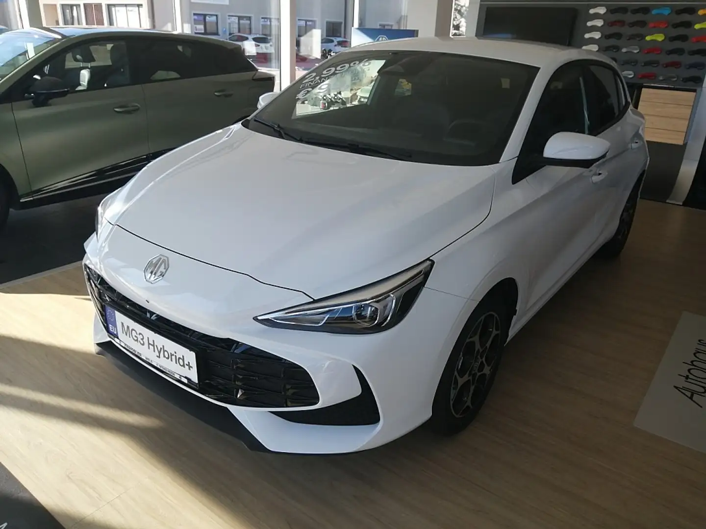 MG MG3 1,5 Hybrid+ Luxury Aut. Leasingbonus Weiß - 1
