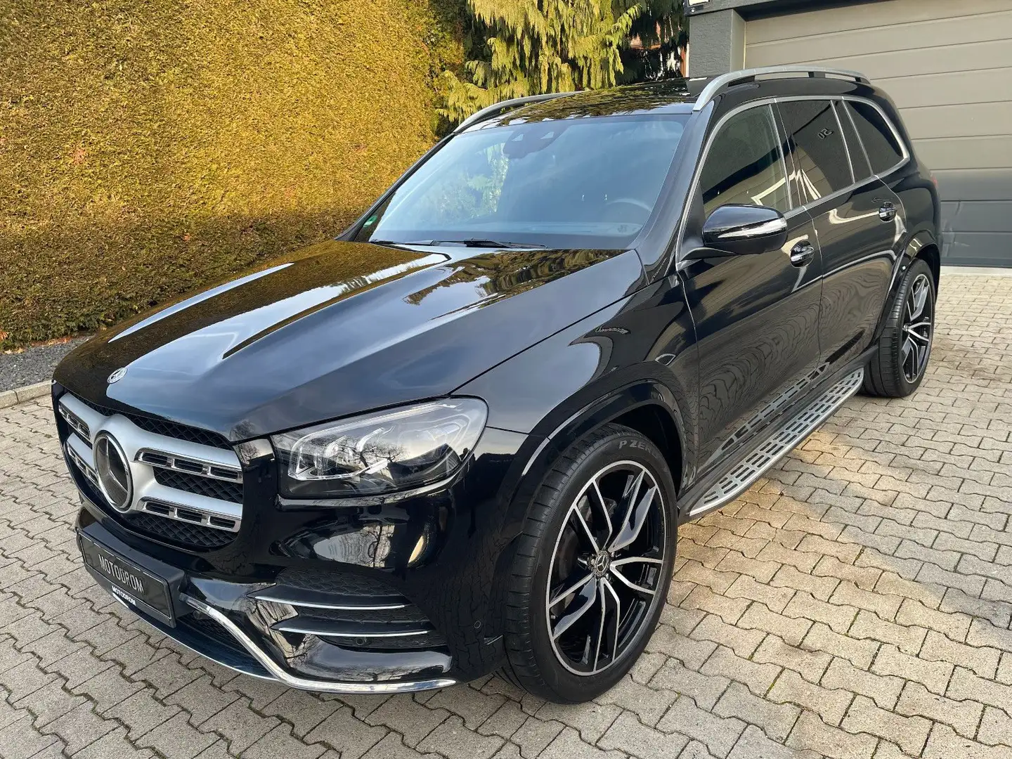Mercedes-Benz GLS 580 GLS580 KEYLESS SOFT PANO 23ZOLL AMG-LINE Schwarz - 2