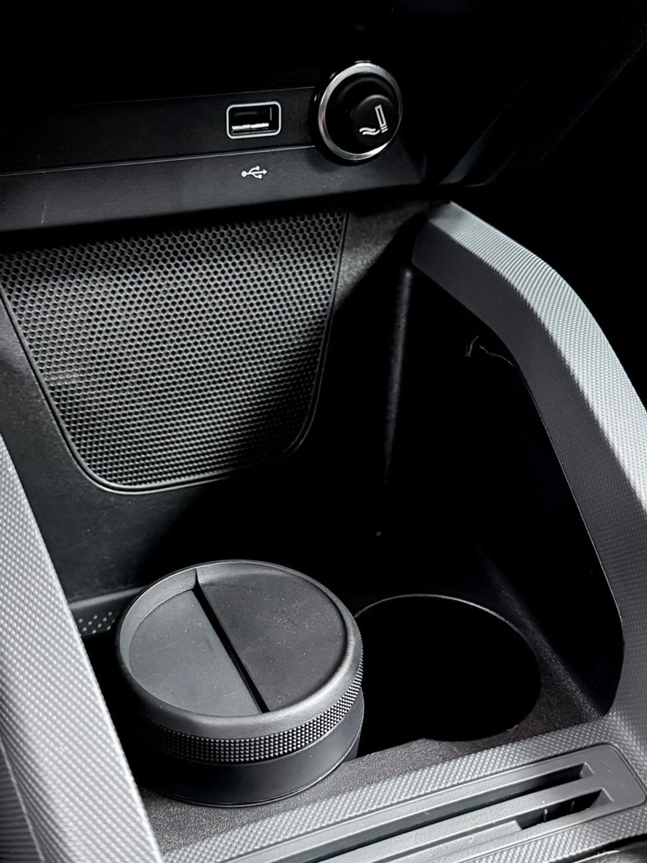 Skoda Fabia Cool Plus-KLIMAANLAGE-SERVO-EURO6 — photo 17
