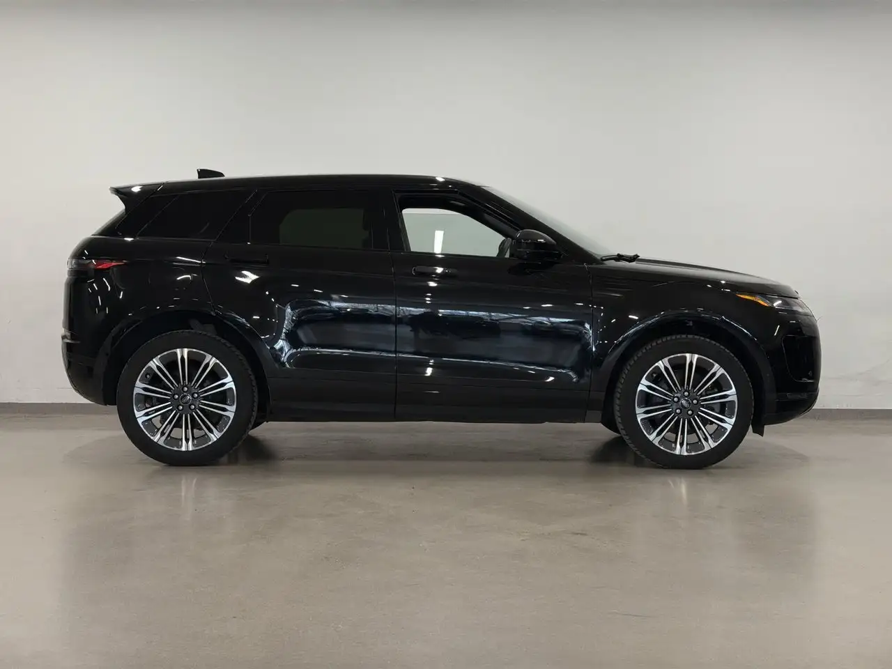 Land Rover Range Rover Evoque photo Land Rover Range Rover Evoque