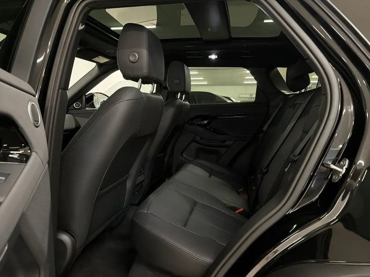 Land Rover Range Rover Evoque photo Land Rover Range Rover Evoque