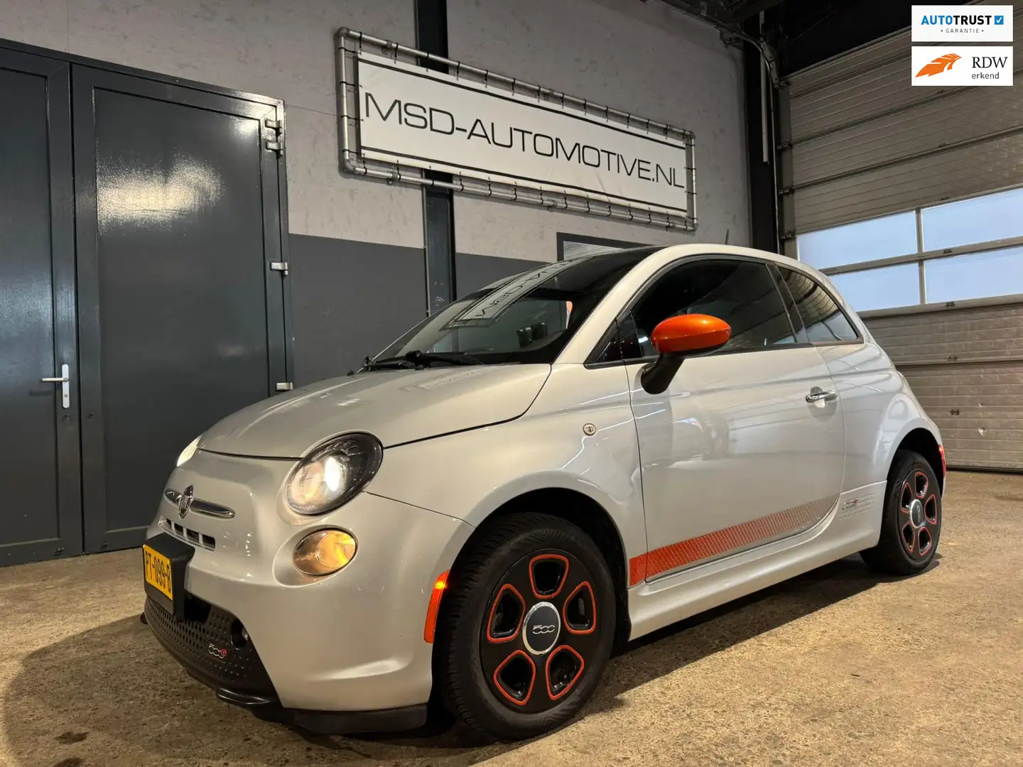 Fiat 500e 24kwh Panoramadak Stoelverwarming Grijs - 1