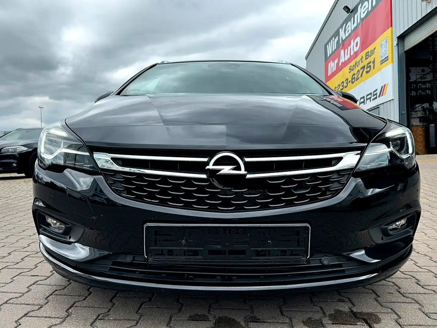 Opel Astra ST 1.4 Turbo Innovation/VOLL SHEFT/ACC/SHZ Schwarz - 2
