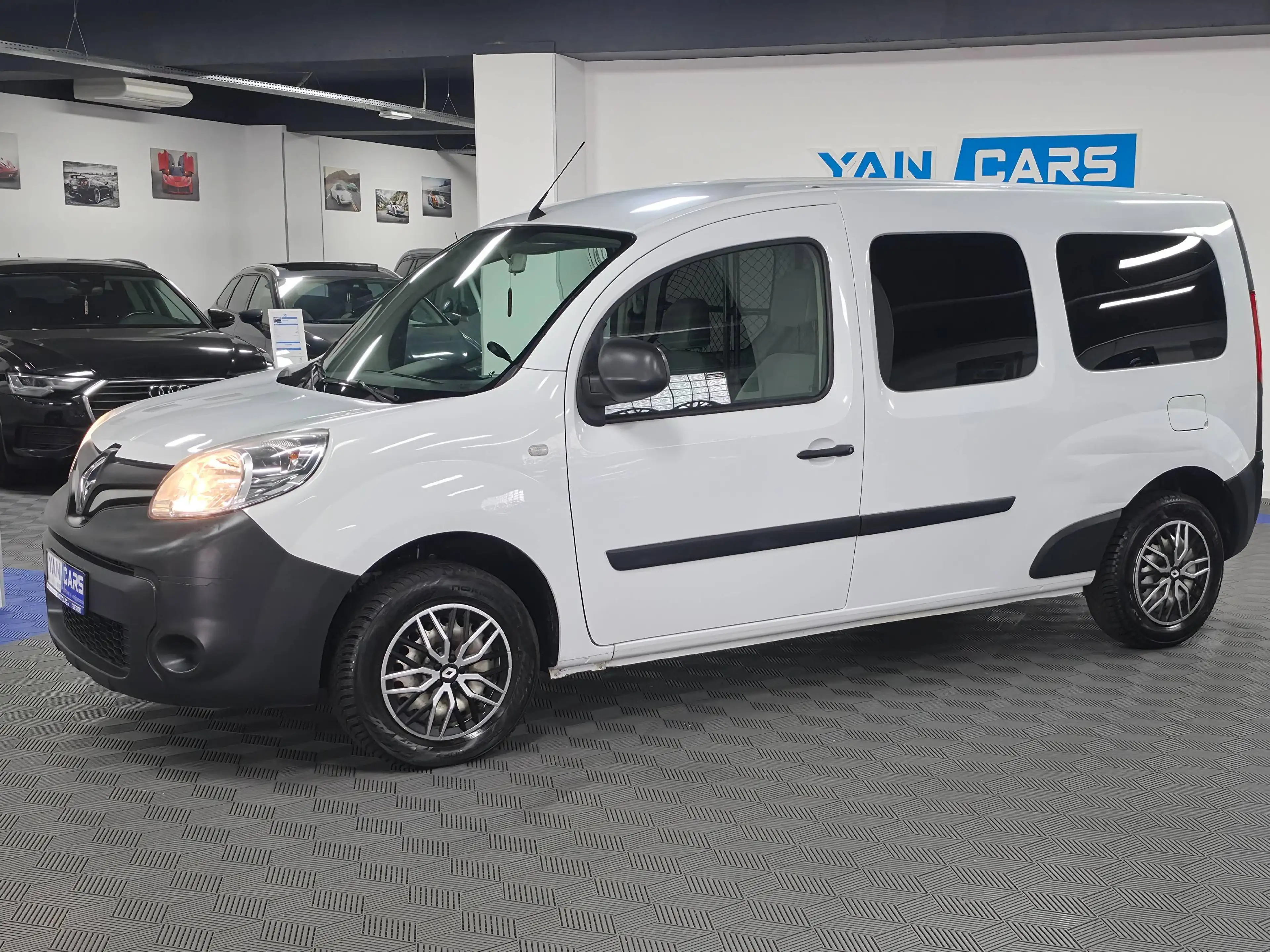 Renault Kangoo 1.5 DCI  | 2021 | NEW DISTRI + AMORTISSEURS + ENTRETIEN