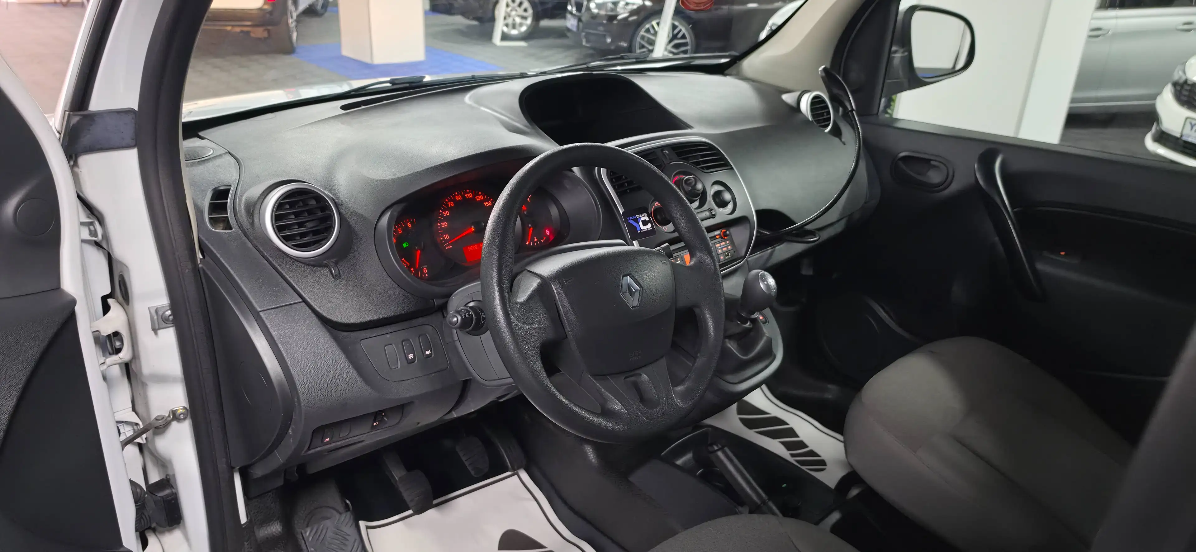 Renault Kangoo 1.5 DCI  | 2021 | NEW DISTRI + AMORTISSEURS + ENTRETIEN — photo 14