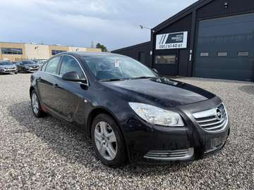Insignia 2.0 CDTi Cosmo DPF // EXPORT - MARCHAND