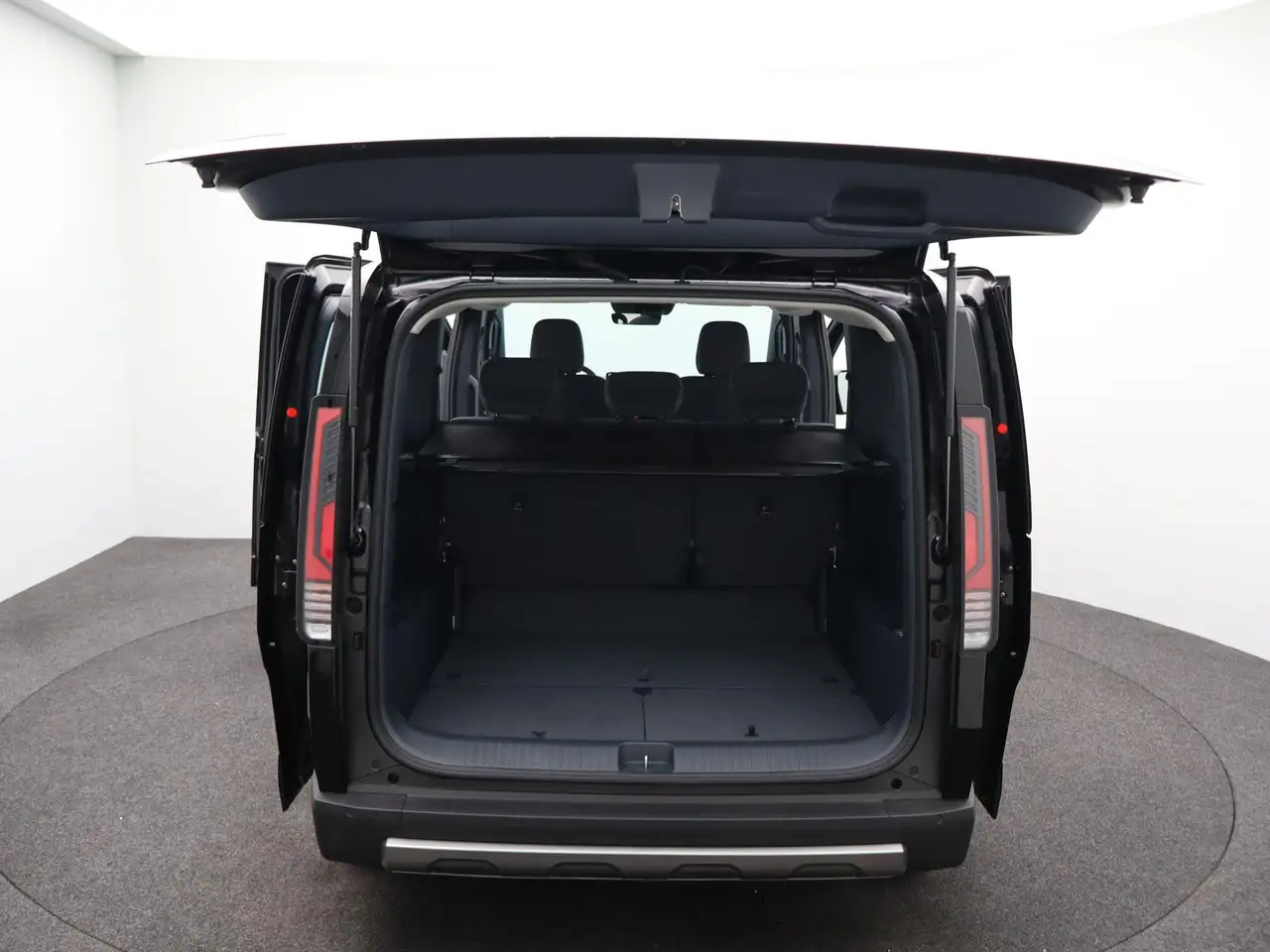 Kia PV5 Passenger 2026 — фото 13