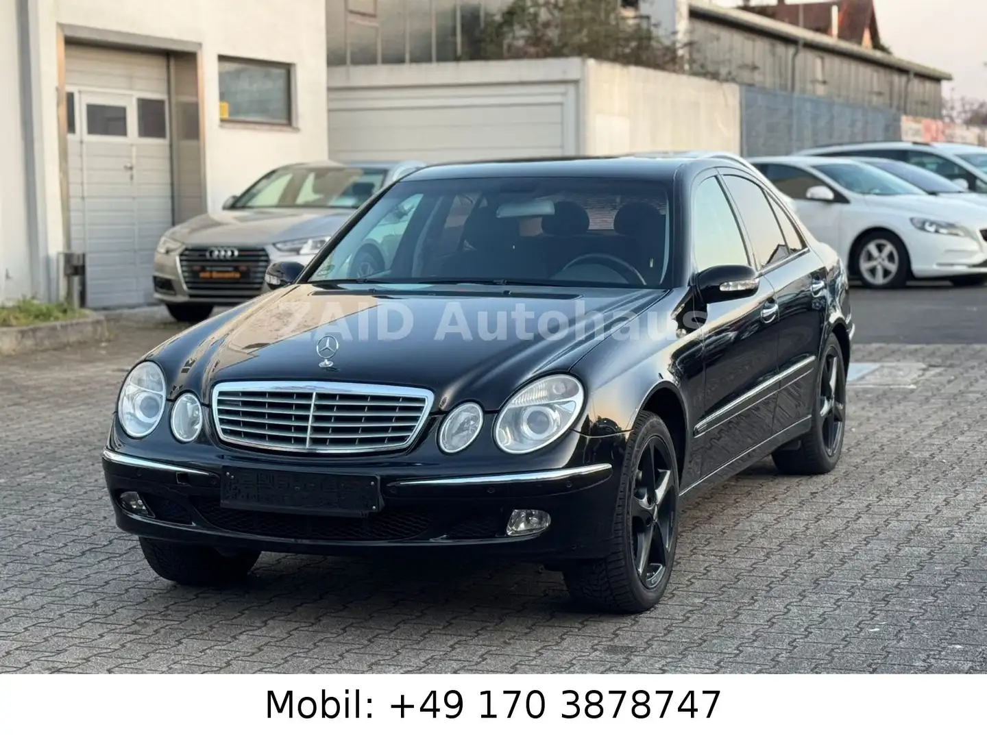 Mercedes-Benz E 320 ELEGANCE* Aut.*NAVI*TEMPO*PDC*XENON Schwarz - 1