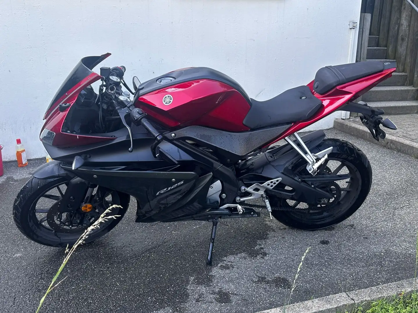 Yamaha YZF-R125 Rood - 1