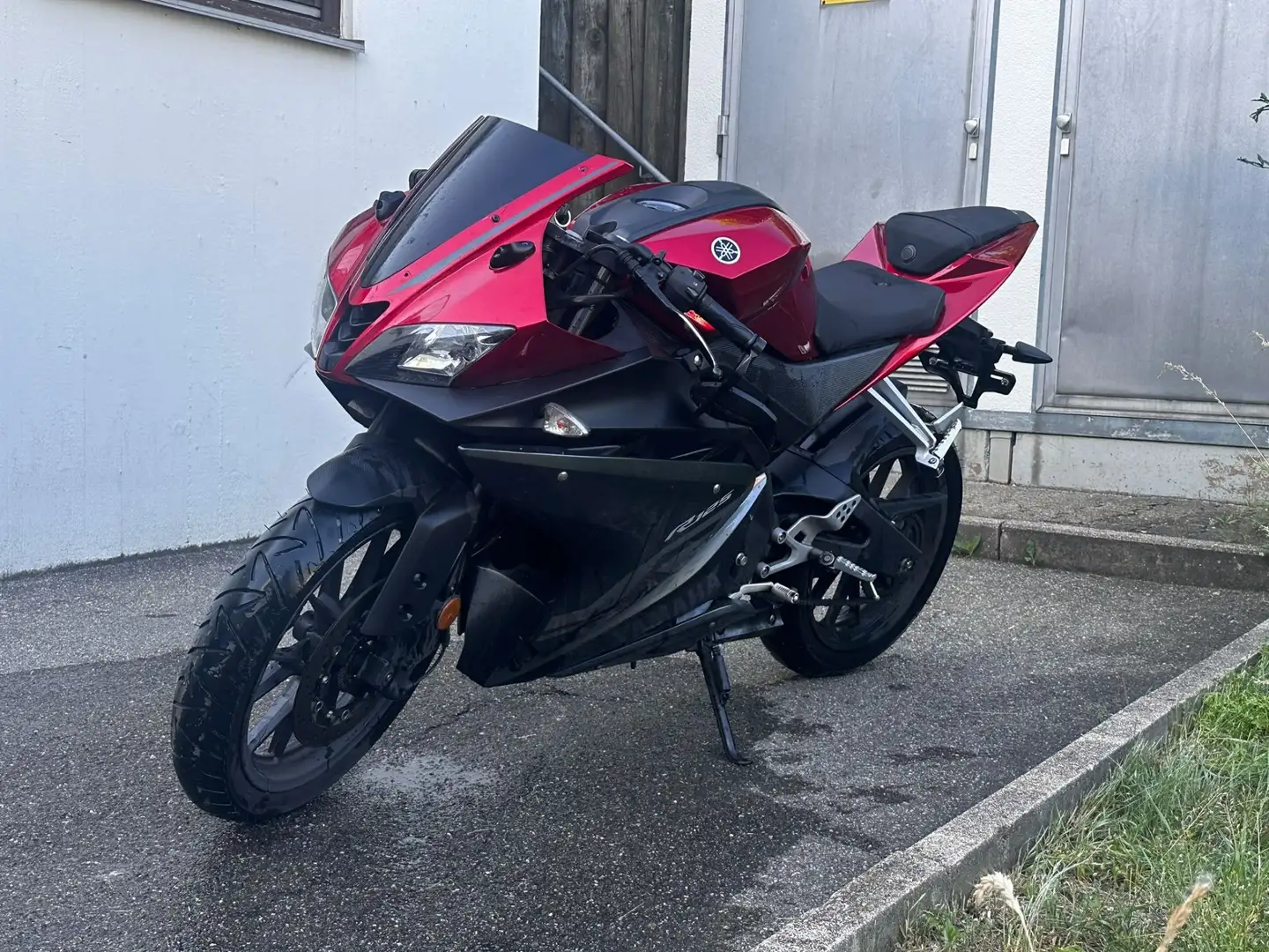 Yamaha YZF-R125 Rood - 2
