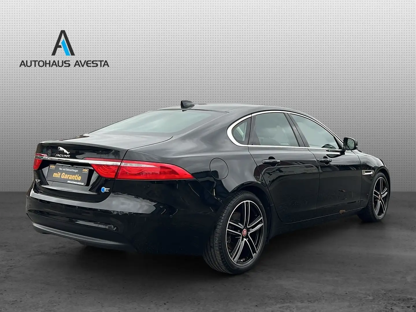 Jaguar XF Prestige/ 1.HAND/ 84.tKM/ 2016/ GARANTIE/ Noir - 2