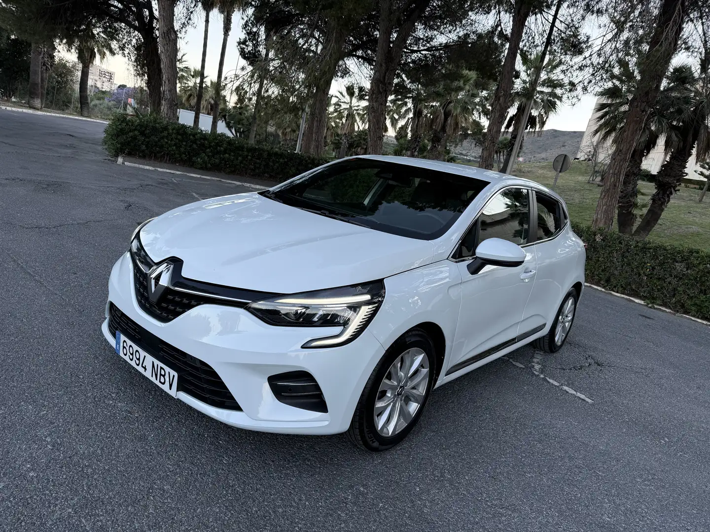 Renault Clio TCe Zen 67kW - 1