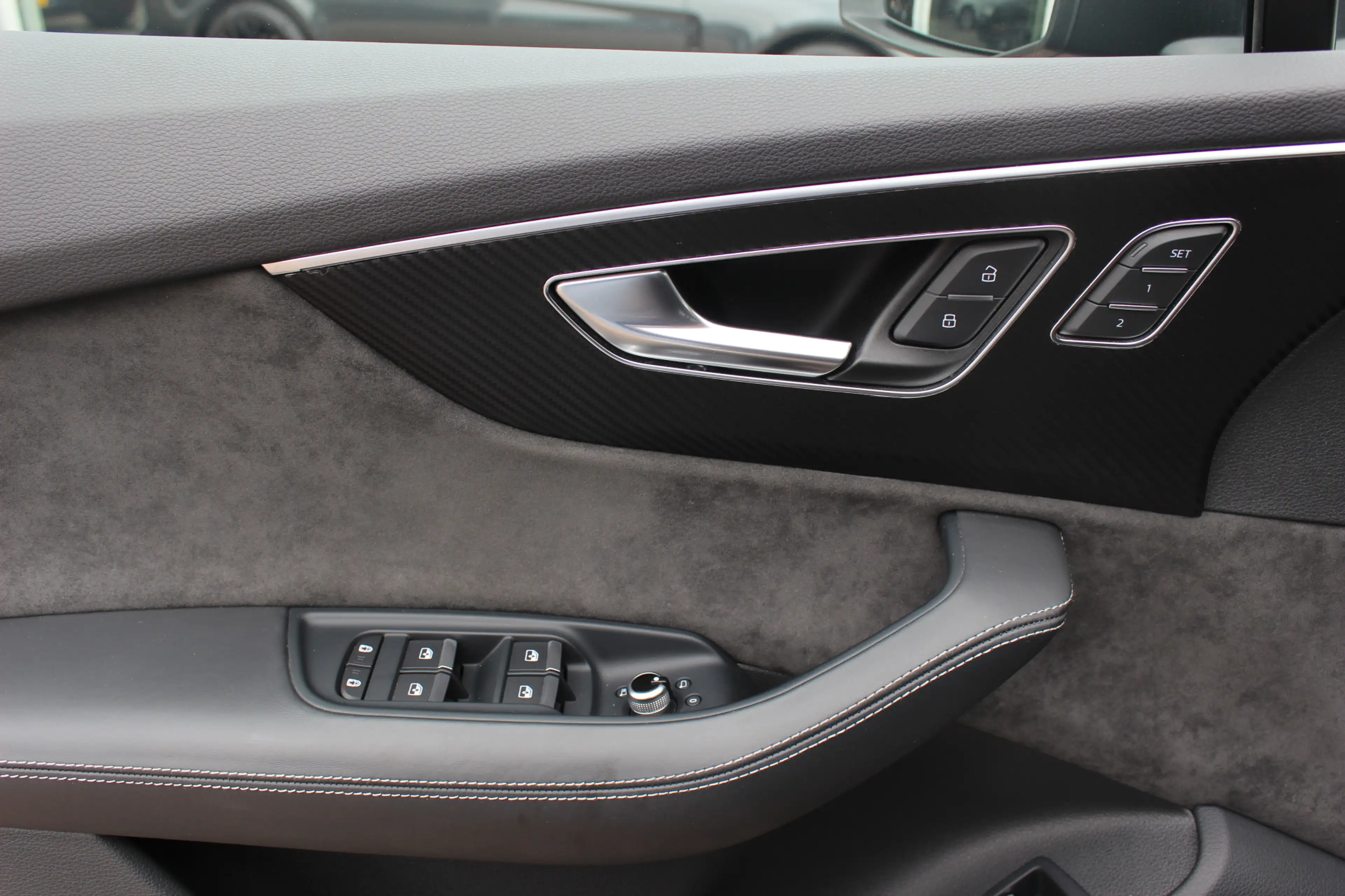 Audi Q7 60 TFSI e quattro Competition / SoH 91,5% / Trekha — photo 38