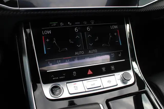 Audi Q7 view 29
